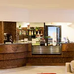 Blue Relais Maggiore Hotel 4*
