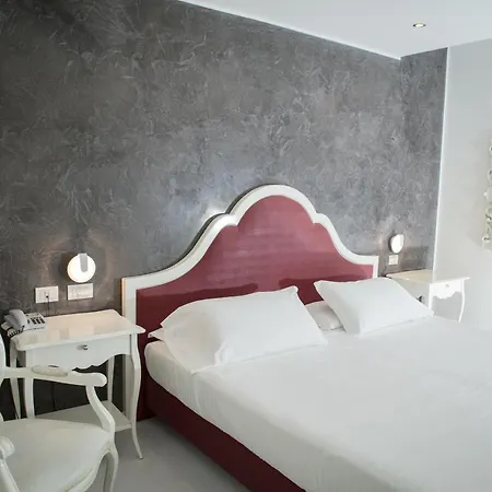 Hotel Blue Relais Maggiore 4*