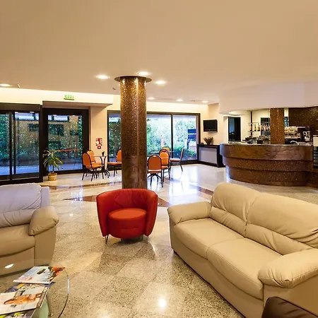 호텔 Blue Relais Maggiore 4*