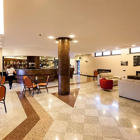 Blue Relais Maggiore 4* 도멜레토