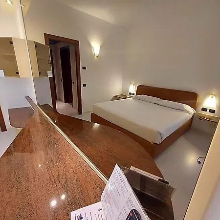 Blue Relais Maggiore