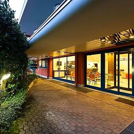 Blue Relais Maggiore