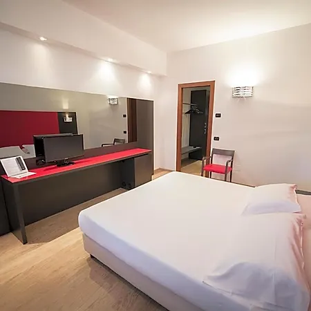 Hotel Blue Relais Maggiore 4*