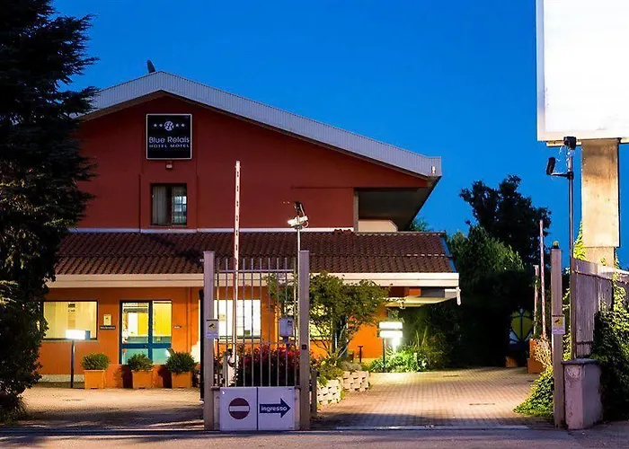 Blue Relais Maggiore 4* 도멜레토